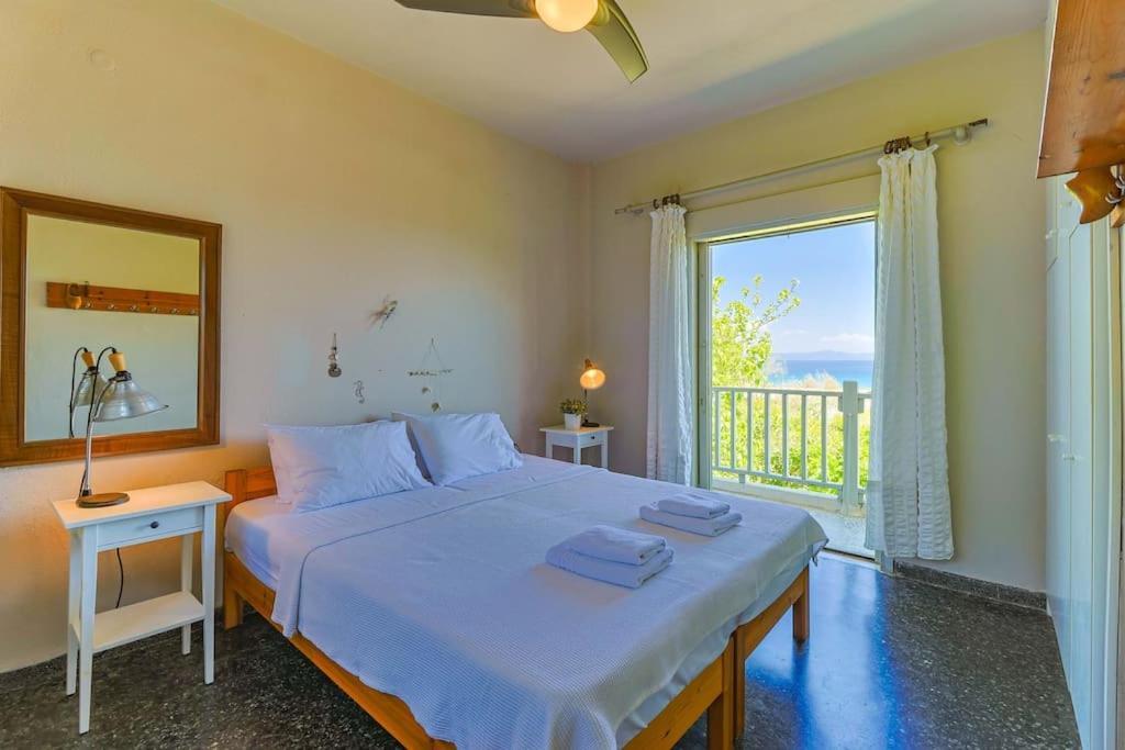 Villa The Bright House By The Sea à Áfitos Extérieur photo
