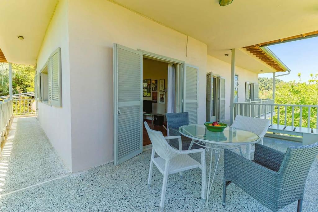 Villa The Bright House By The Sea à Áfitos Extérieur photo